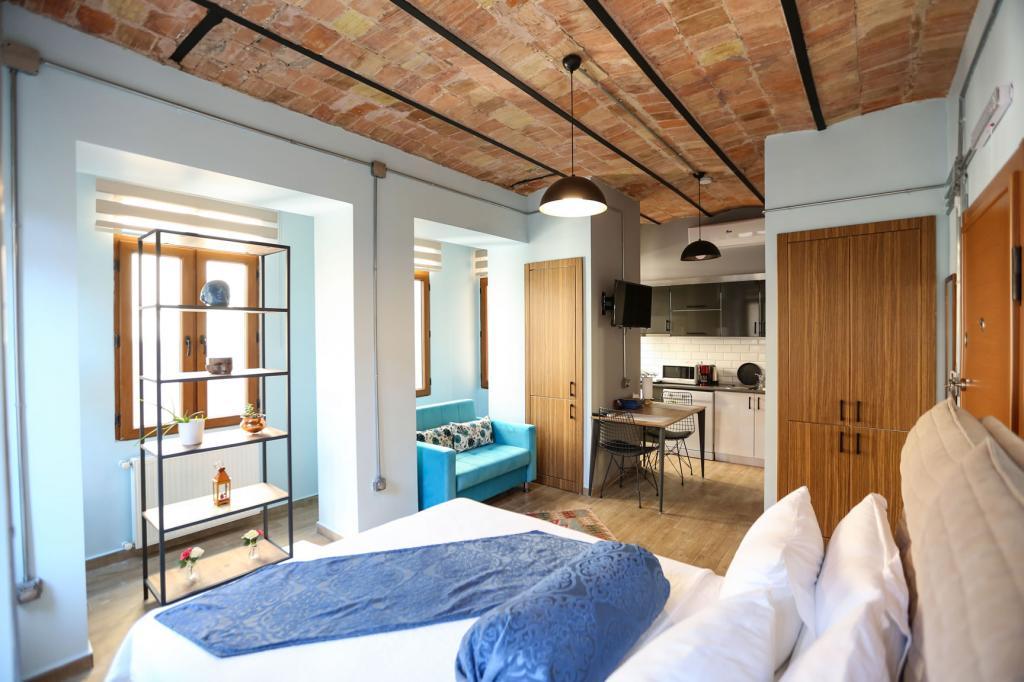 No 8 Galata — 5