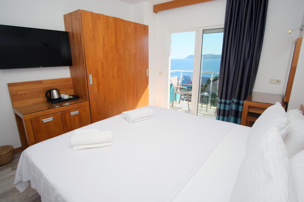 Nur Otel — 2