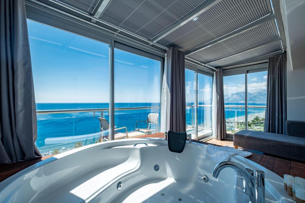 Pearly Hotel & Spa — 4