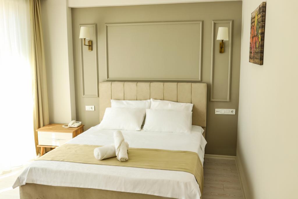 Petra Hotel Tuzla — 8