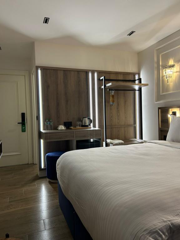 Prime Bosphorus — 10