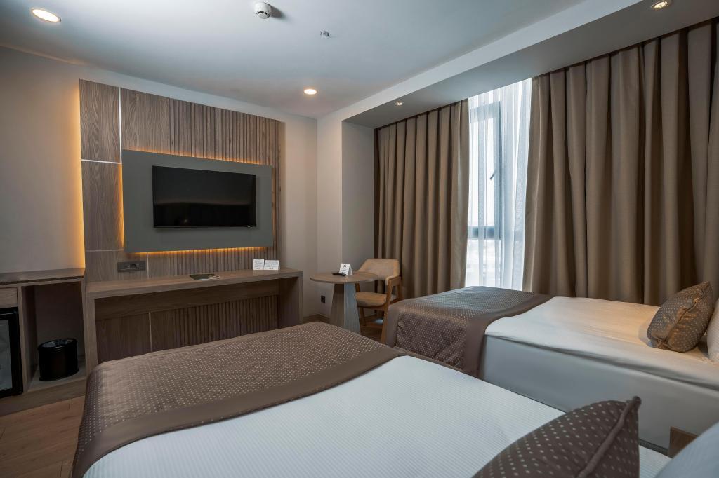 Renex Hotel — 8