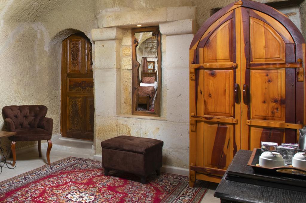 Romantic Cave Hotel — 3