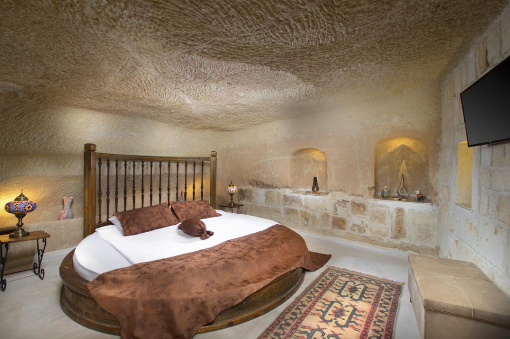Romantic Cave Hotel — 6