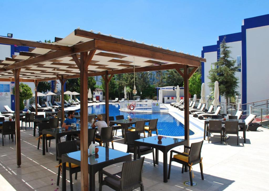 Serpina Hotel — 4