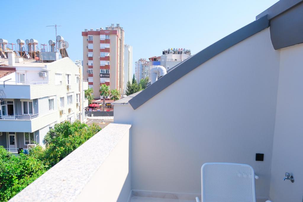 Solmare Suites — 8