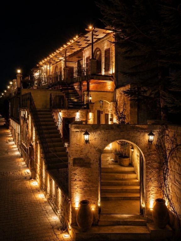 Saklı Cave House — 2