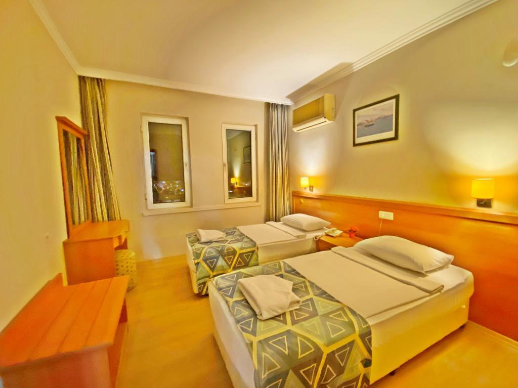 Select Apart Hotel — 10