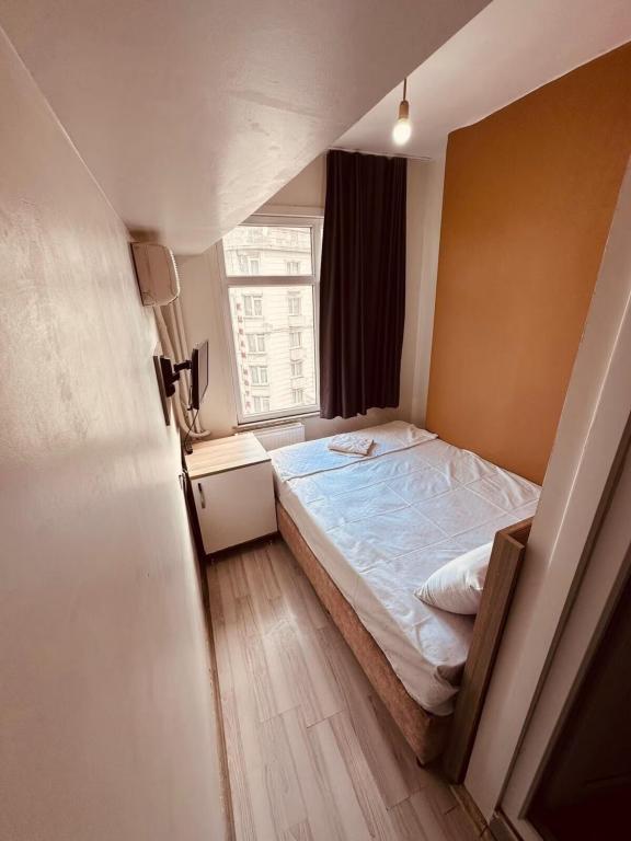 SERA HOTEL — 9