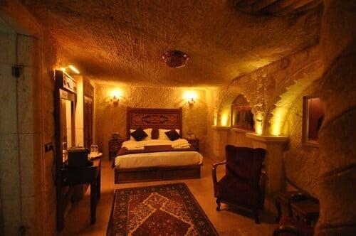 Solo Cave Suites — 5