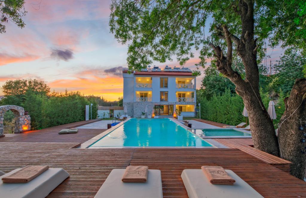 Tütsü Suites Kayaköy