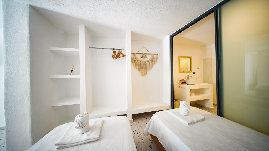 Thanos Hotel — 9