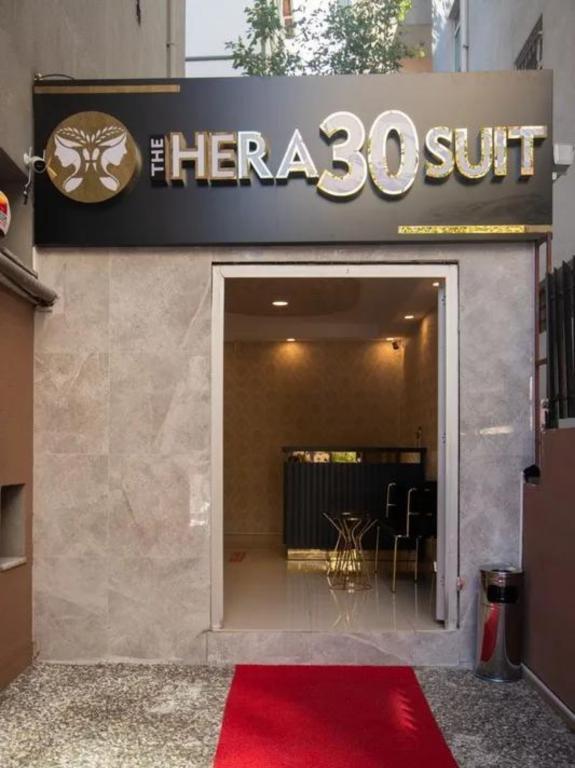 The Hera 30 Suit — 2