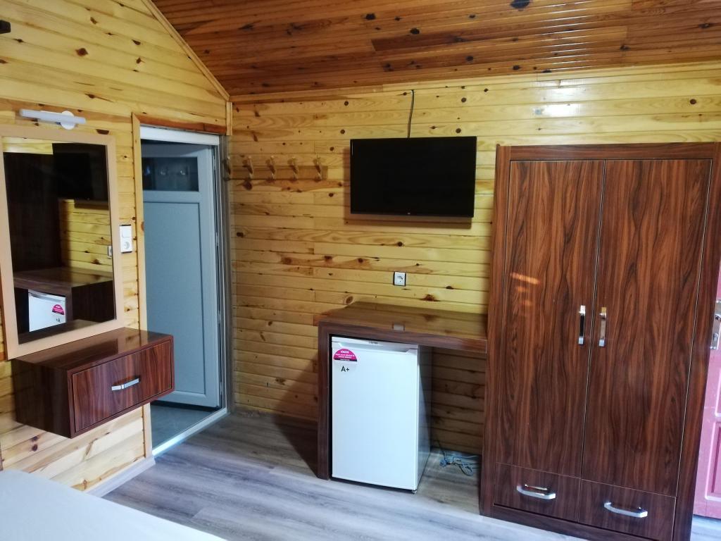 Uğur Pansiyon — 7