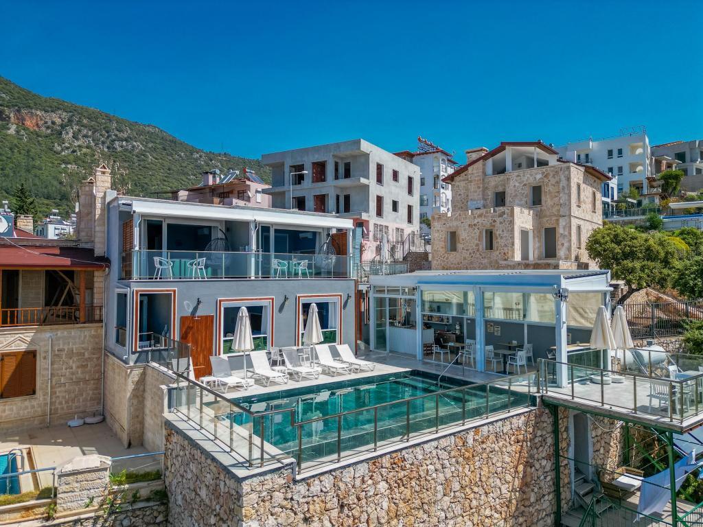 Un Amor Hotel — 2