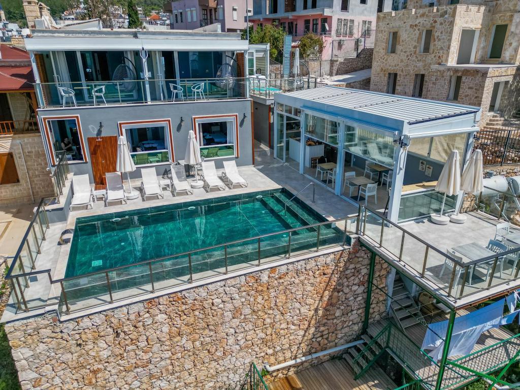 Un Amor Hotel — 7