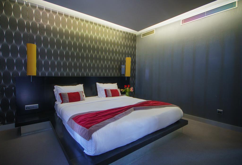 Vernazza Suites — 7