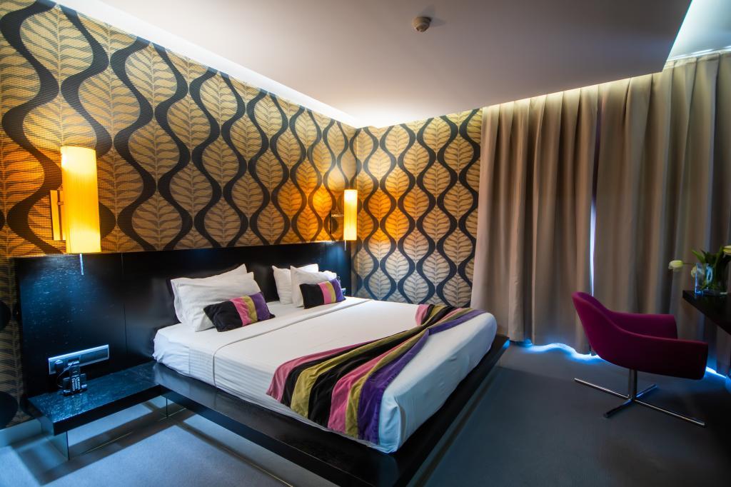 Vernazza Suites — 9
