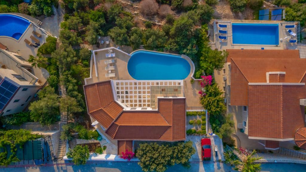Villa Oz — 2