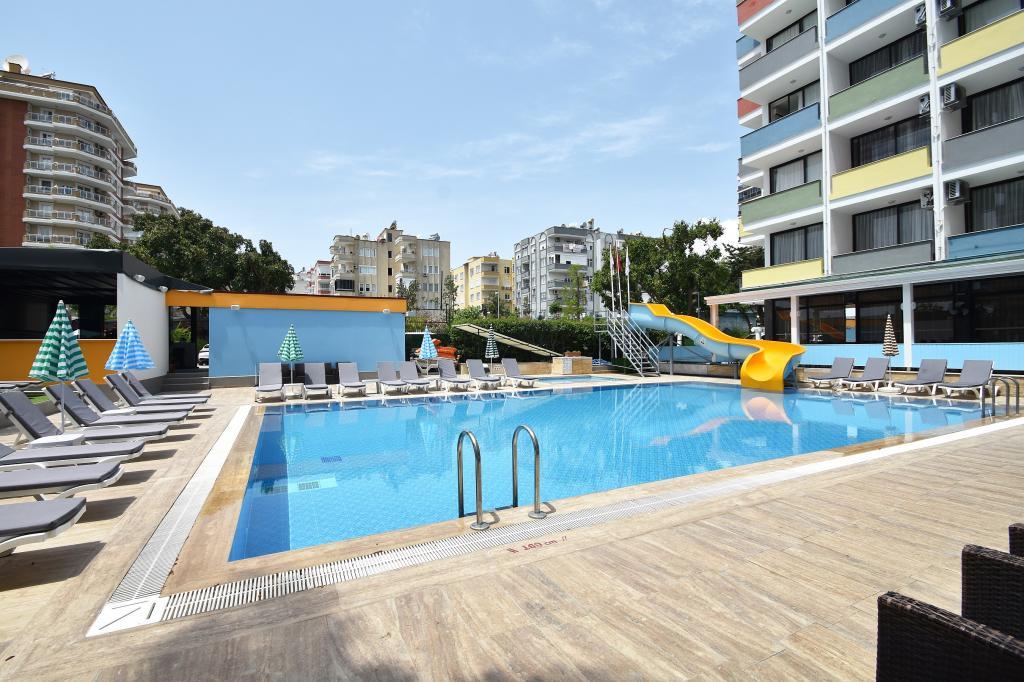 Viva Beach Hotel — 3