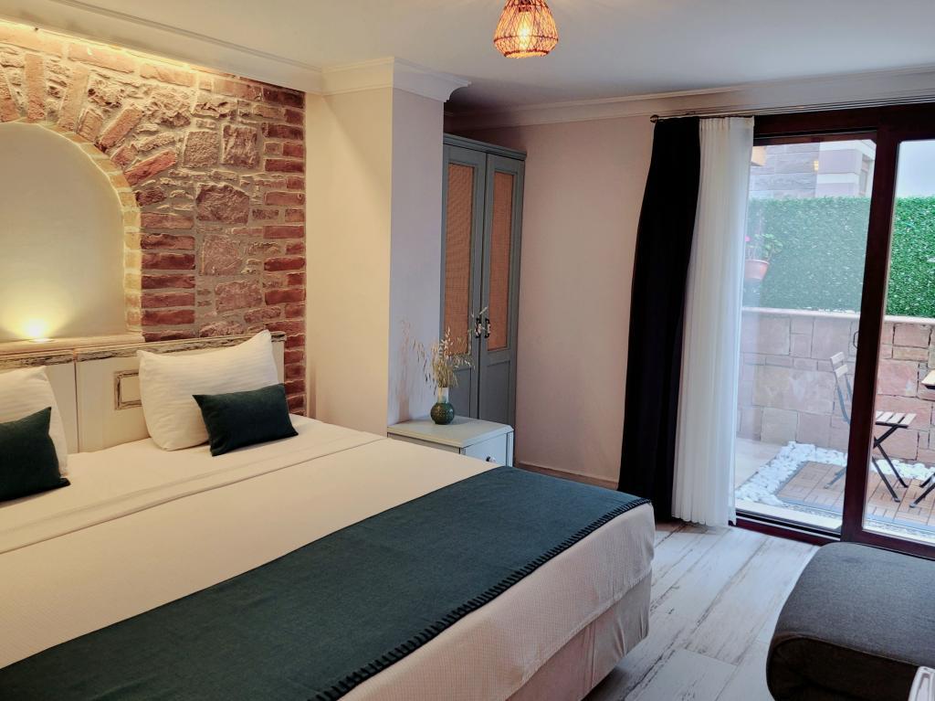 Cunda Rooms Otel — 7