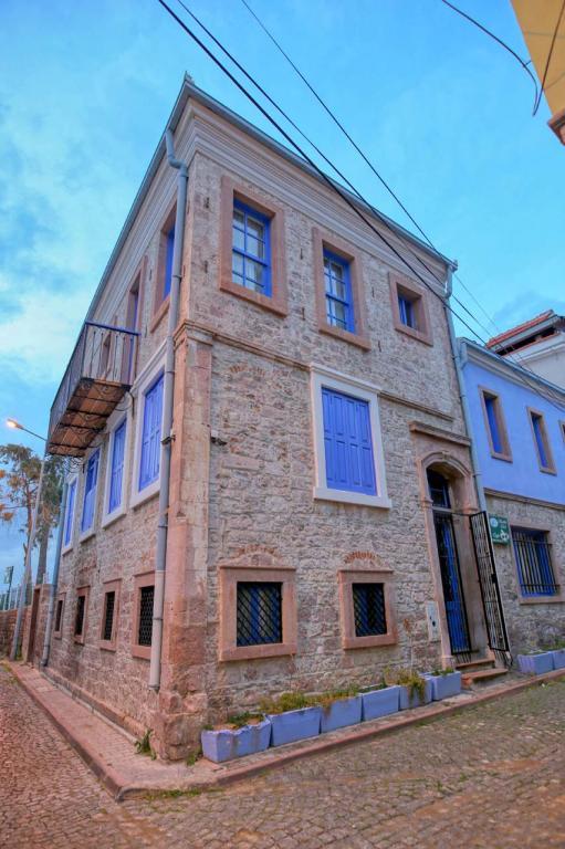 Deniz Önü Otel — 1