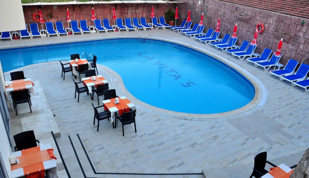 Lavitas Hotel — 5