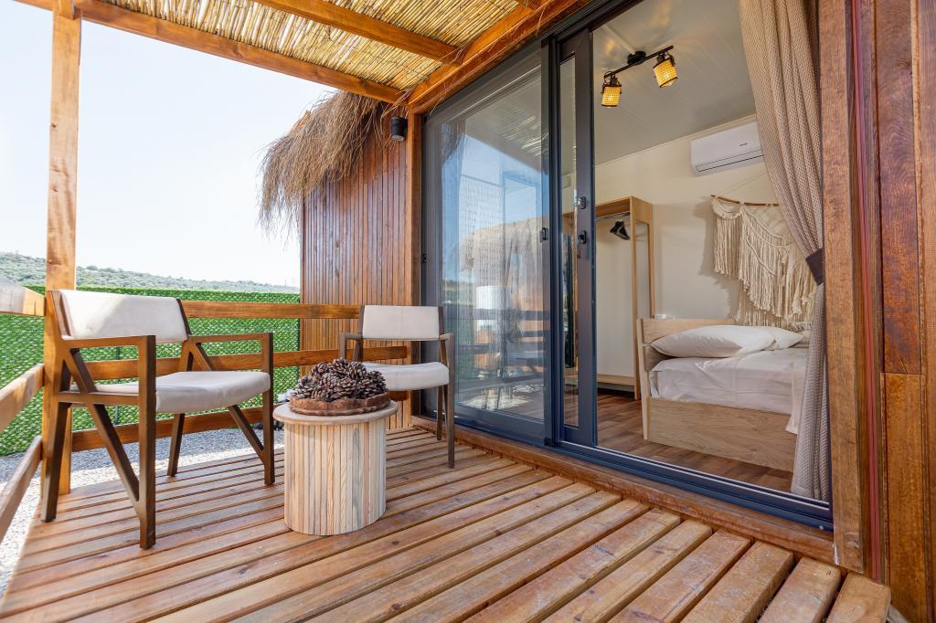 Anda Beach Bistro Rooms — 2