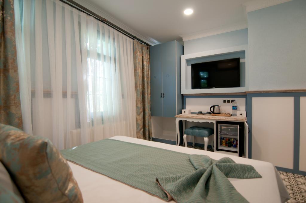 Center Hill Hotel — 5