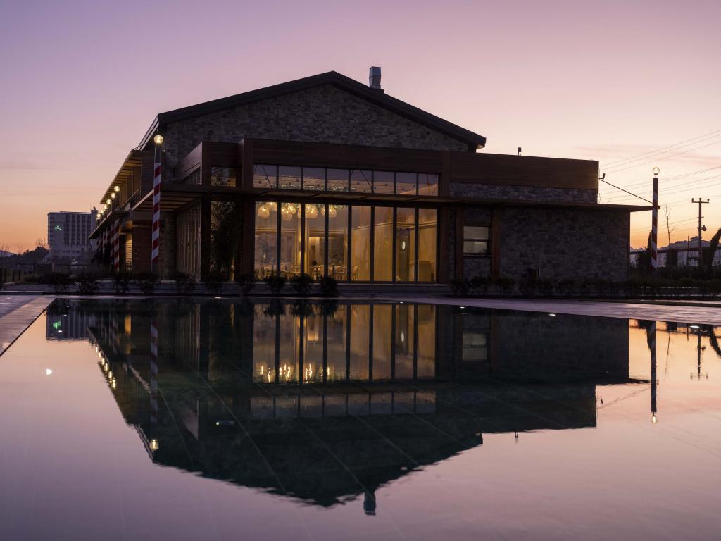 İnemare Hotel — 1