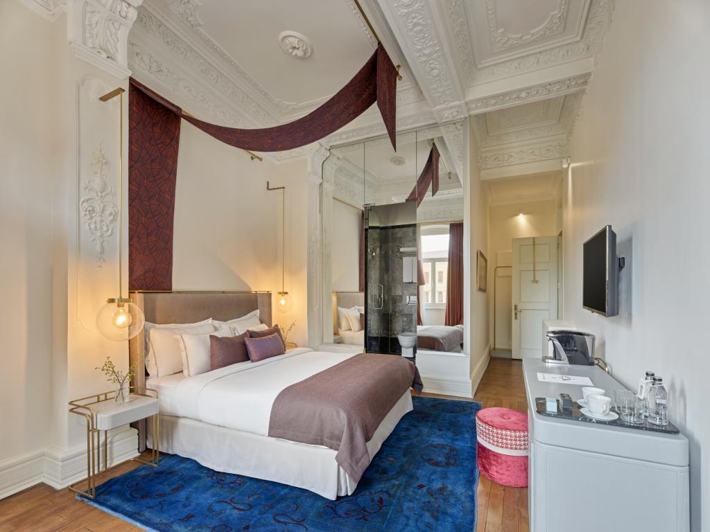 Mr CAS Hotels — 7
