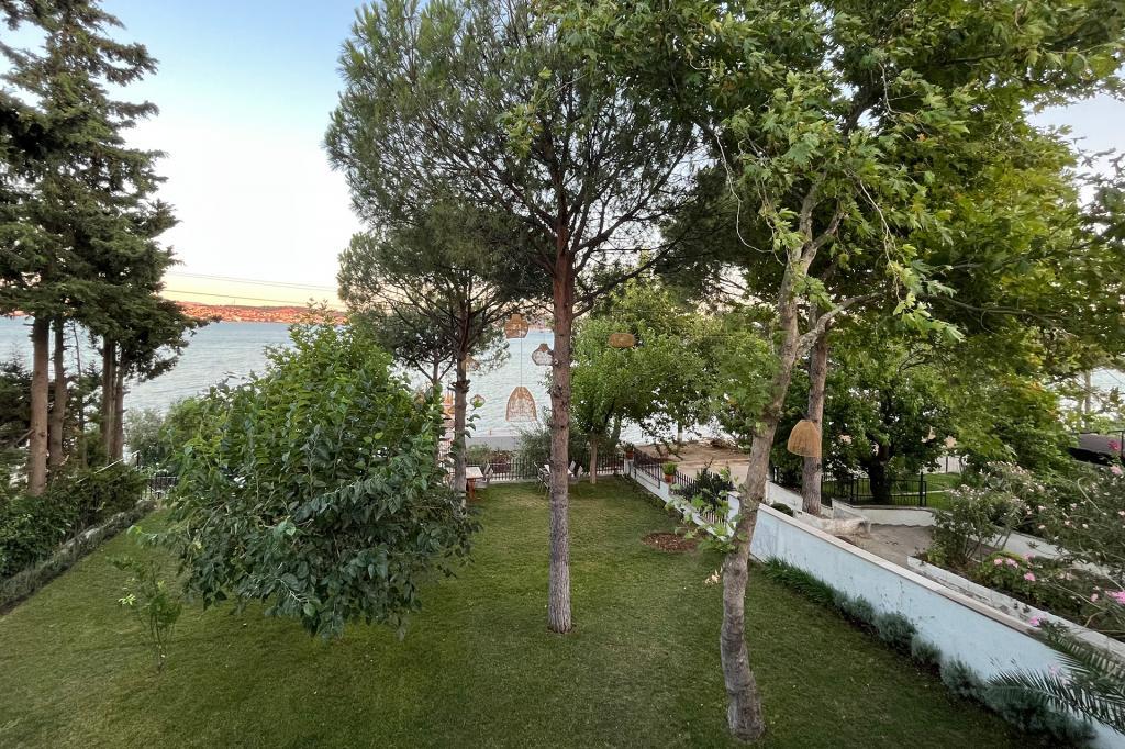 Cunda Pier +12 Adults — 3