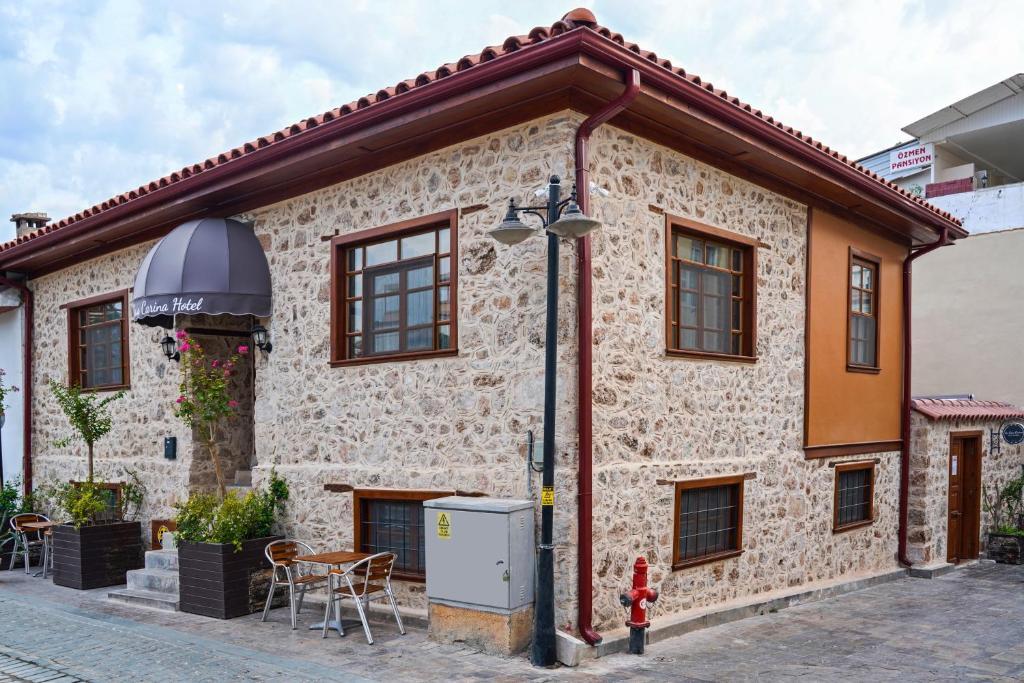 La Casa Carina — 1