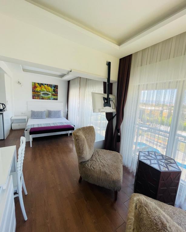 Parlement Otel Güzelbahçe — 8