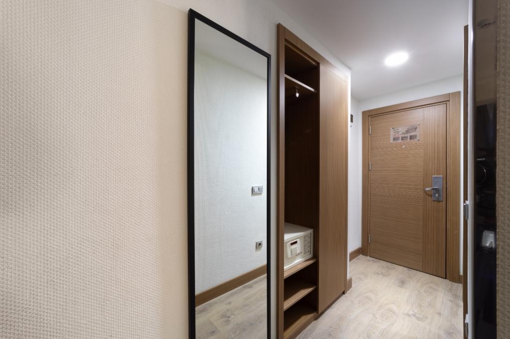 Orka Royal Hotel — 3
