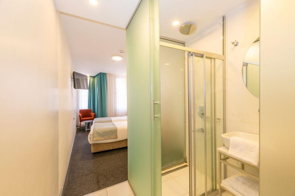 Hotel V Plus Special Category — 9