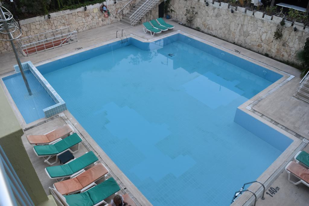 Ares City Hotel — 2