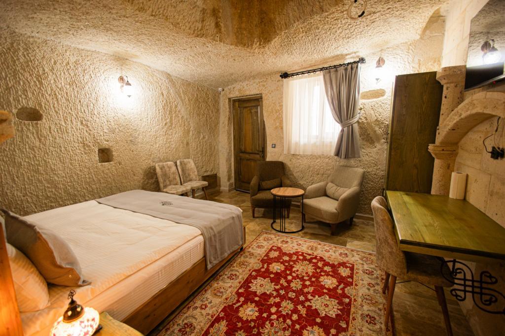 Majestic Cave House — 5