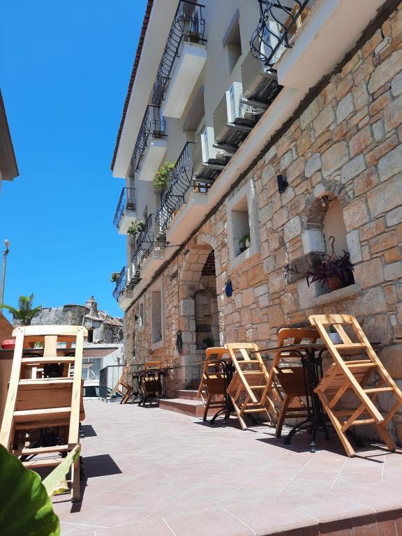 Adil Otel Çeşme — 10