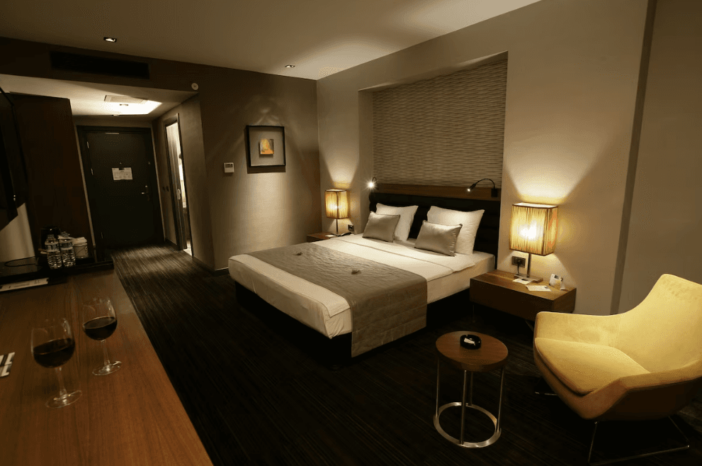 RYS Hotel & Restaurant — 2