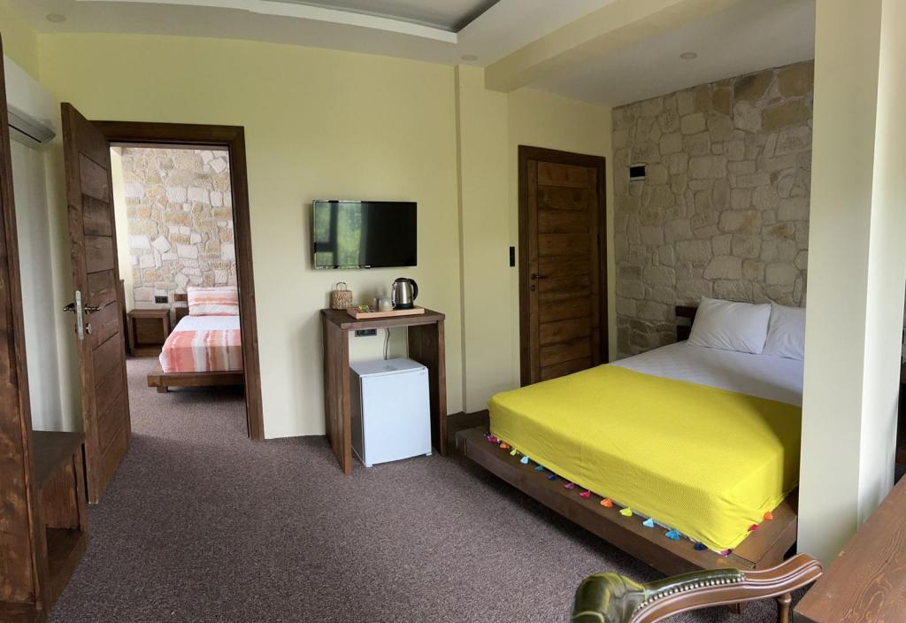 Queen City Hotel & Bungalov — 4
