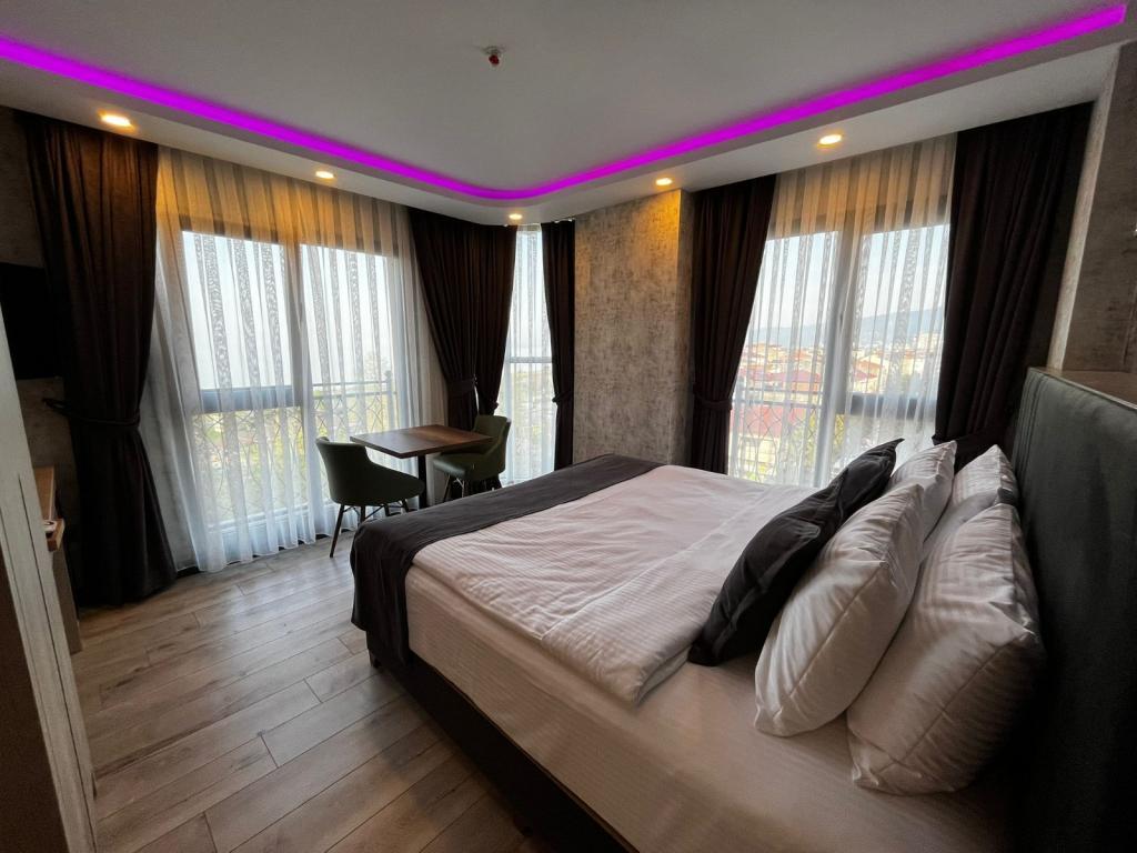 Avni Bey Otel