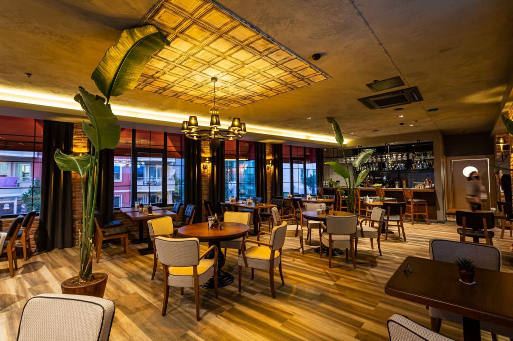 Levor Hotel — 3