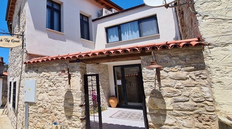 Saklı Taş Konak Hotel Urla — 1