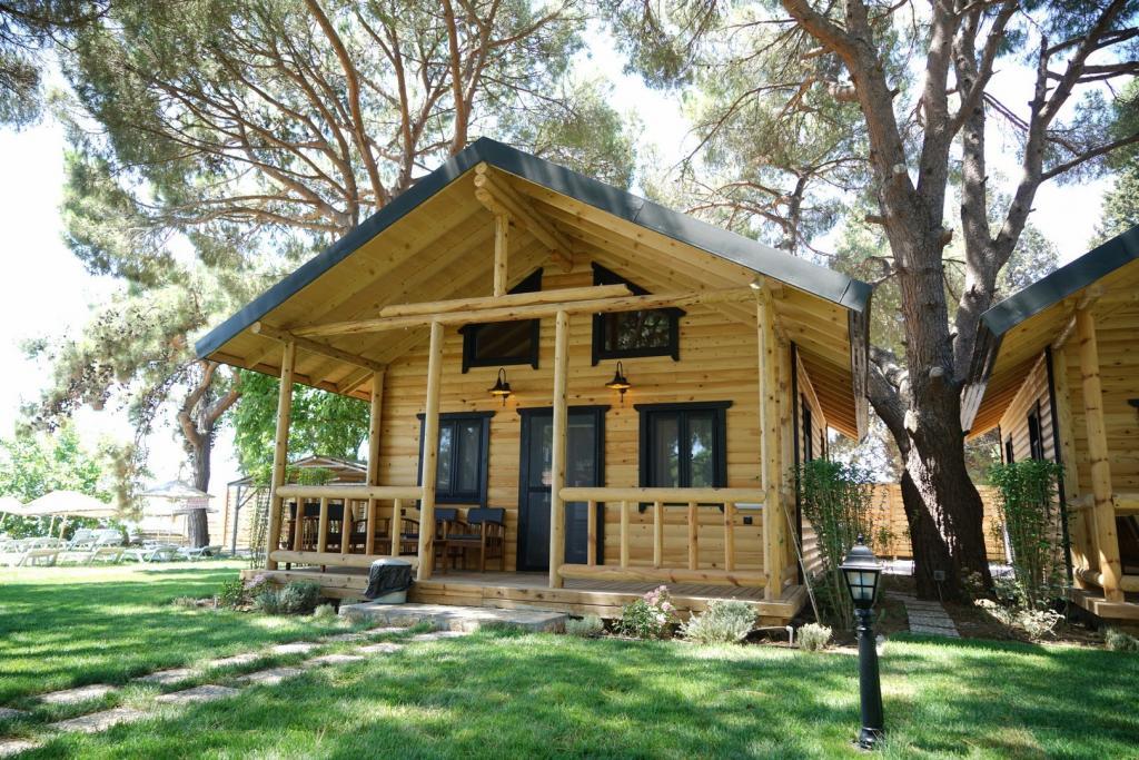Pino Mar Luxury Bungalows — 9