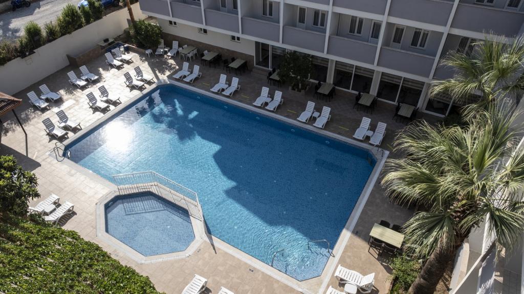 Side Spring Hotel — 7