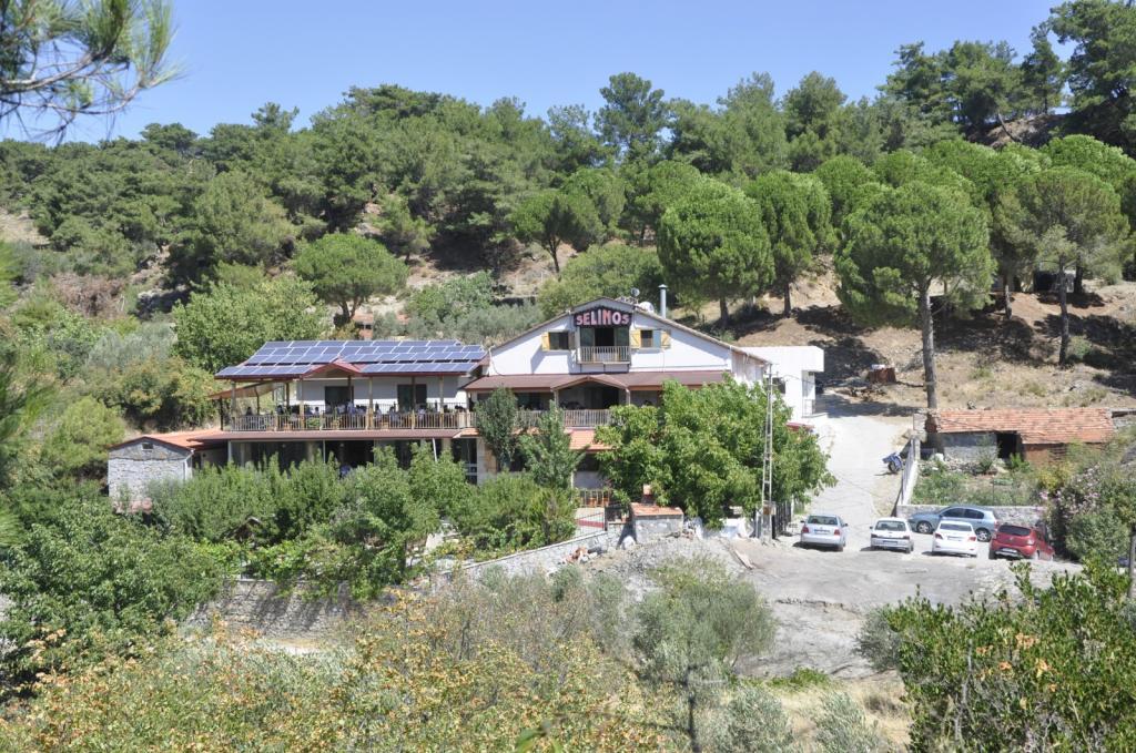 Selinos Otel Bergama — 9