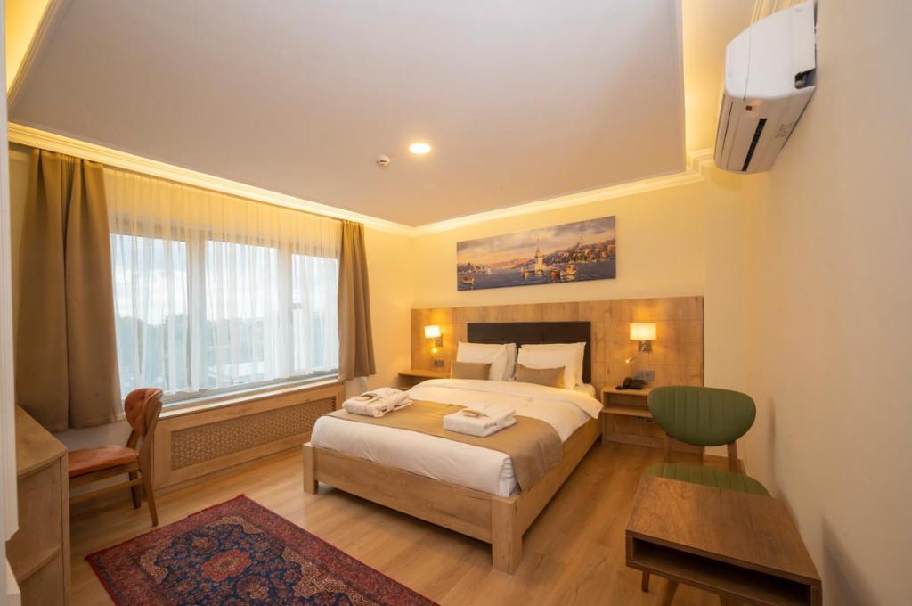 Porta Romanos Hotel — 7