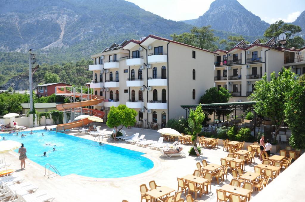 Akasia Resort Hotel — 3