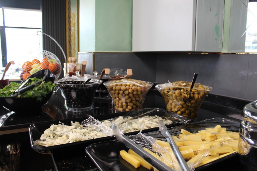 Aram Otel Business & Luxury — 10